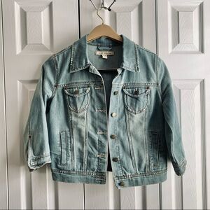 Forever 21 Denim Jacket Size Medium